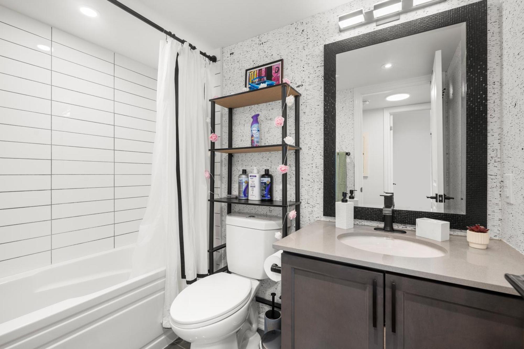 Globalstay Luxury Townhouse Minutes Away From Waterfront Toronto Bagian luar foto